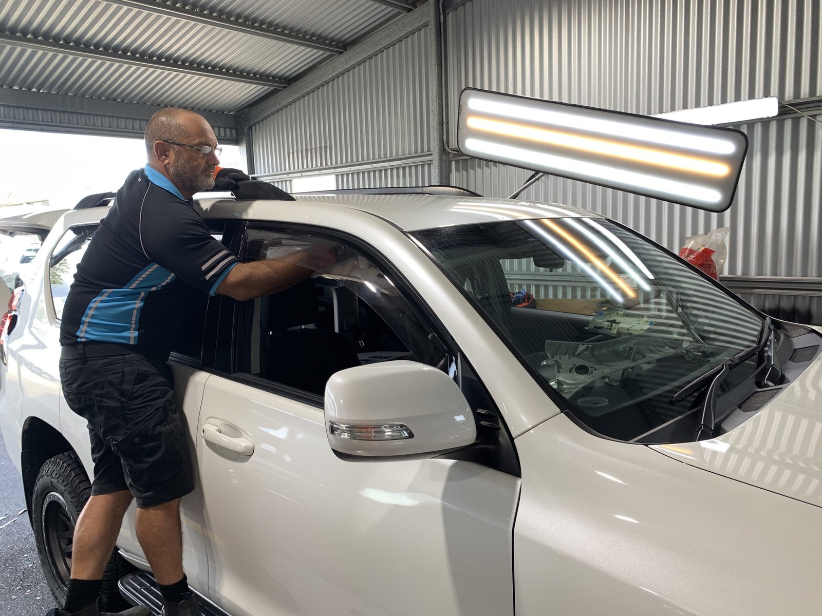 10 Powerful Reasons Why PDR Crew’s Paintless Hail Damage Repair Outperforms Traditional Methods in Austin